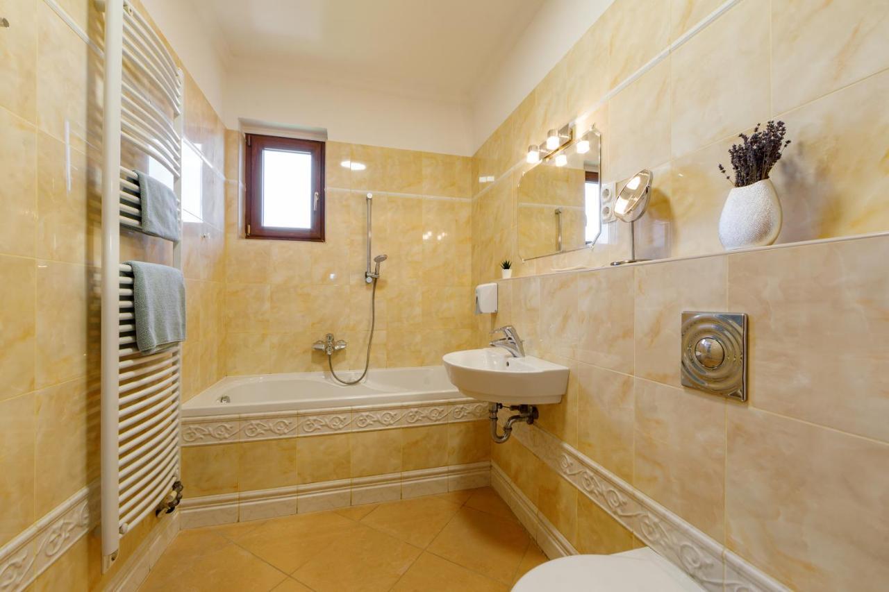 Villa Muzsa Deluxe Balatonfüred Eksteriør billede
